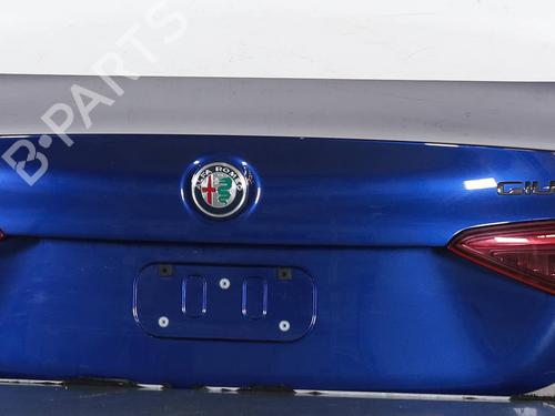 tailgate-alfa-romeo-giulia-952_-2015-30443174 main image