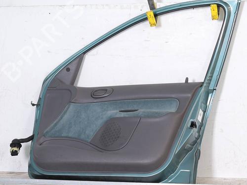 Right front door PEUGEOT 206 Hatchback (2A/C) 1.1 i | BP27157441C3 