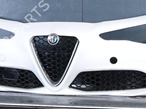 Used Front bumper Front bumper ALFA ROMEO GIULIA (952_) 2.2 D (952AFA25, 952AFM25, 952ALA25) (180 hp) 33283643 33283643