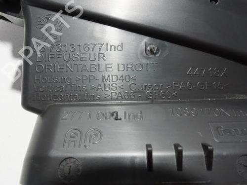 Used Air vent PEUGEOT 208 I (CA_, CC_) 1.6 HDi (92 hp) 18179124