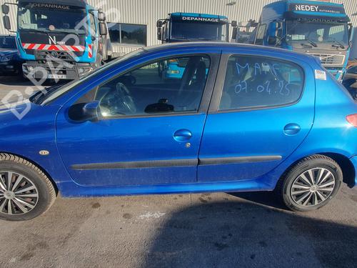 Venstre baglygte PEUGEOT 206 Hatchback (2A/C) 1.4 HDi eco 70 | BP27663579C34 