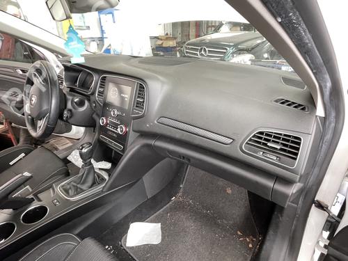 Used Dashboard RENAULT MEGANE IV Hatchback (B9A/M/N_) 1.5 dCi 110 (B9A3) (110 hp) 24645680