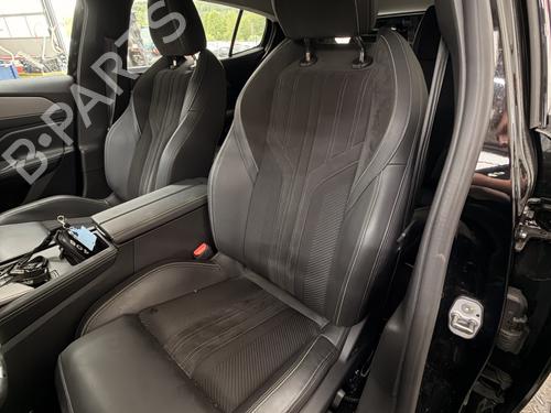 Stol venstre foran Stol venstre foran PEUGEOT 408 II (FP_, F3_, FM_) Hybrid 225 (F3DGYT) (224 hp) 35904722 35904722