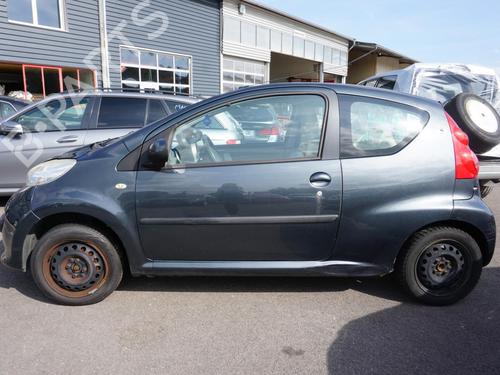 Left front steering knuckle PEUGEOT 107 (PM_, PN_) 1.0 | BP26154003M25 