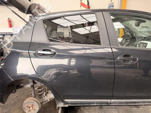 Used Right rear door Right rear door 38609245 38609245