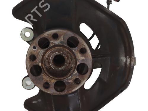 Used Right front steering knuckle MERCEDES-BENZ A-CLASS (W169) A 170 (169.032, 169.332) (116 hp) 26516065