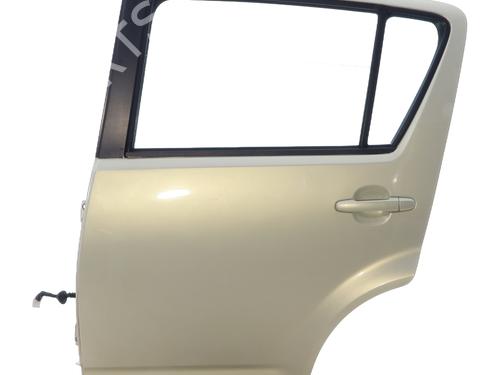 Dør venstre bak DAIHATSU SIRION (M3_) 1.3 (M301) (87 hp) 29152202