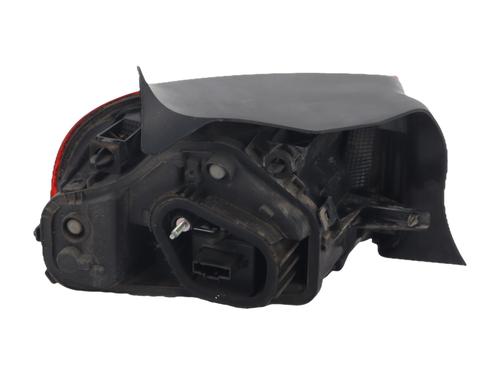 right-taillight-citroen-c4-cactus-2014-37761632 main image