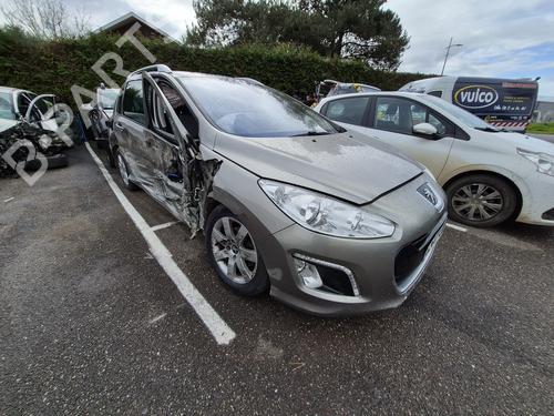 Brugte PEUGEOT 308 SW I (4E_, 4H_) 1.6 HDi (92 hp) 4355839