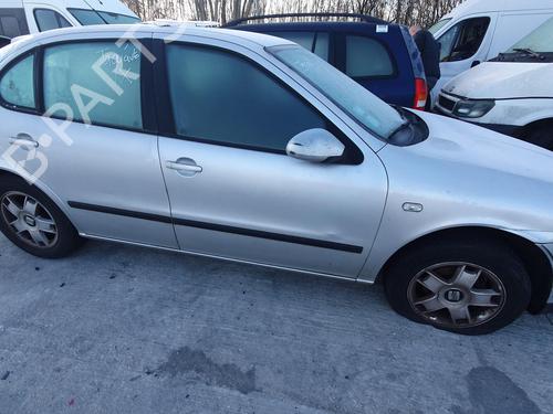 Right taillight SEAT LEON (1M1) 1.6 16 V | BP19731702C35 