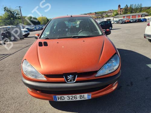 Used Parts PEUGEOT 206 Hatchback (2A/C)  1.4 i  4637559