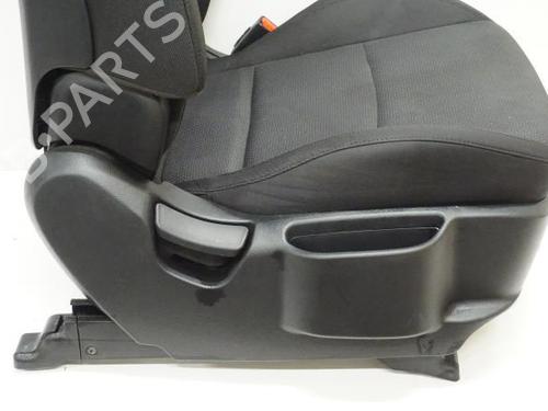 Used Right front seat KIA CARENS IV 1.7 CRDi (136 hp) 18175508