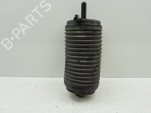 Used Left rear shock absorber Left rear shock absorber PORSCHE MACAN (95B) 3.6 Turbo (400 hp) 18183875 18183875