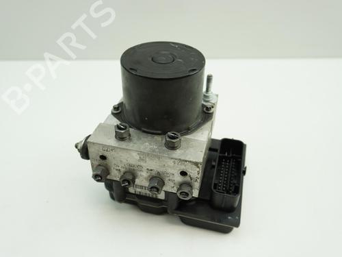Used ABS pump VW POLO V (6R1, 6C1) 1.6 TDI (90 hp) 18196286