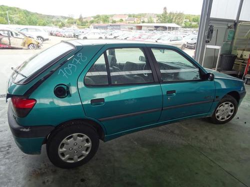 Left taillight PEUGEOT 306 Hatchback (7A, 7C, N3, N5) 1.9 D | BP18190140C34