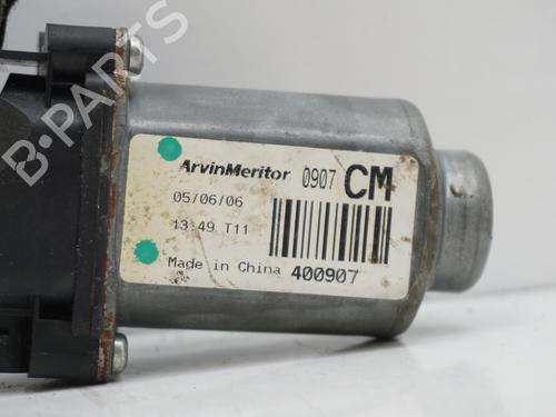 Portierruitmotor linksvoor HYUNDAI SANTA FÉ II (CM) 2.2 CRDi GLS 4x4 (150 hp) 18177090