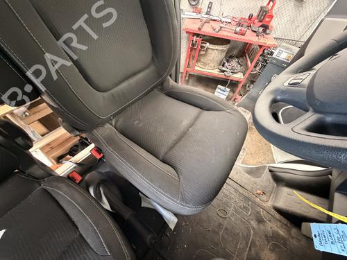 Used Left front seat Left front seat 38925524 38925524