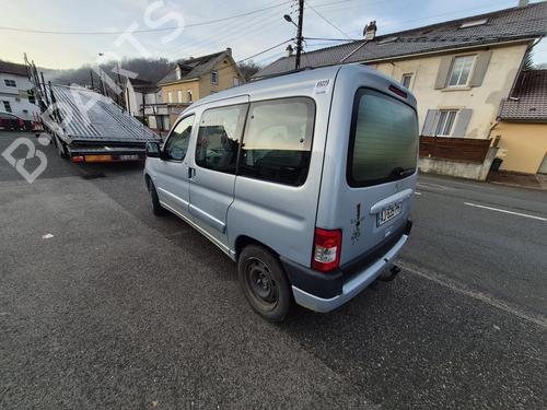 Brugte PEUGEOT PARTNER MPV (5_, G_) 1.6 16V (109 hp) 4432521