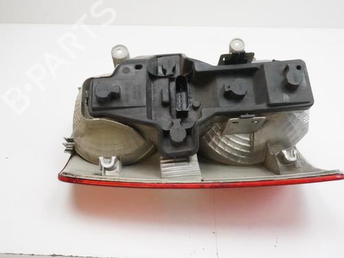 Right taillight VW TOURAN (1T1, 1T2) 2.0 TDI 16V | BP18191522C35