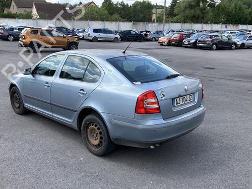 Left headlight SKODA OCTAVIA II (1Z3) 2.0 TDI 16V | BP31016652C28 - Image 12