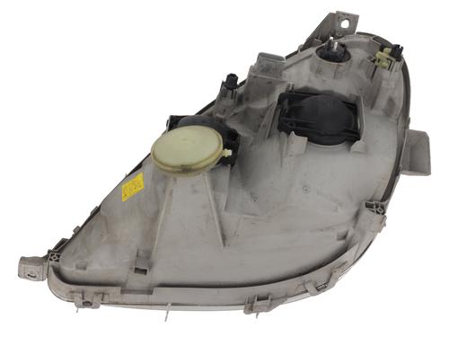 Used Right headlight Right headlight MERCEDES-BENZ A-CLASS (W168) A 140 (168.031, 168.131) (82 hp) 30592372 30592372