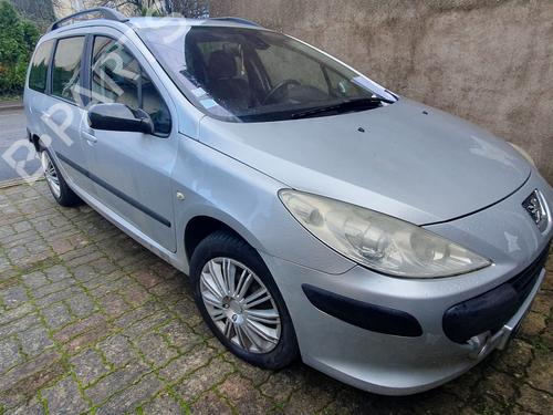 Right headlight PEUGEOT 307 SW (3H) 1.6 HDI 110 | BP27270700C29 