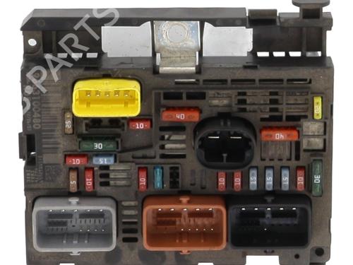 Used Fuse box PEUGEOT 308 I (4A_, 4C_) 1.6 HDi (109 hp) 28093521