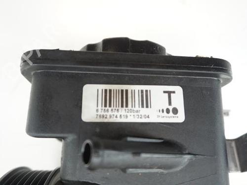 Used Steering pump BMW 3 Touring (E46) 320 d (150 hp) 18189695