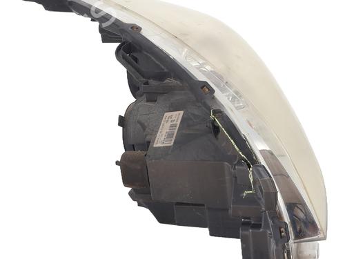 Left headlight PEUGEOT 5008 (0U_, 0E_) 1.6 HDi | BP28588495C28 
