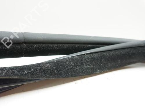 Used Rubber door seal JAGUAR XF I (X250) 3.0 D (241 hp) 18175523