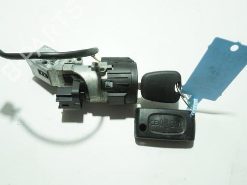 Used Ignition barrel PEUGEOT 407 (6D_) 2.0 HDi 135 (6DRHRH, 6DRHRE, 6DRHRG, 6DRHRJ) (136 hp) 18186006