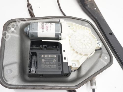 Rudehejsemekanisme Højre foran VW GOLF V (1K1) 2.0 TDI 16V | BP18176335C23 