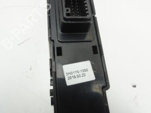 display-monitor-hyundai-i30-pde-pd-pden-16-crdi-2016-22071877 main image