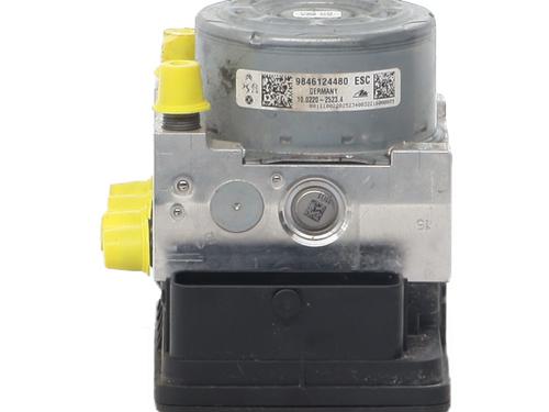 Used ABS pump ABS pump OPEL CORSA F (P2JO) 1.2 (68) (75 hp) 20643092 20643092