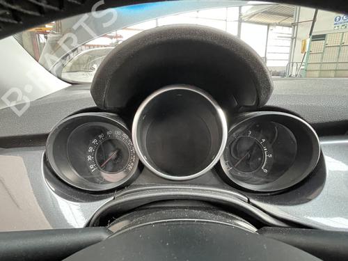 Used Instrument cluster FIAT 500X (334_) 1.6 D Multijet (334AXA1B, 334AXA11) (120 hp) 30484566