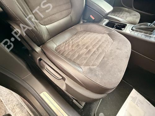 Right front seat VW PASSAT B7 Variant (365) 2.0 TDI | BP39527572C16 - Image 3