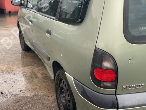 Left headlight RENAULT ESPACE III (JE0_) 1.9 dTi (JE0M) | BP32124647C28 