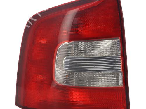 Used Left taillight SKODA OCTAVIA II Combi (1Z5) 1.9 TDI (105 hp) 32440574