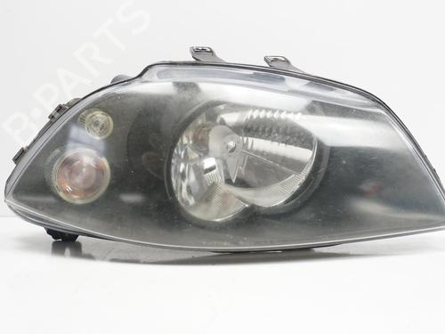 Used Right headlight SEAT IBIZA III (6L1) 1.4 TDI (75 hp) 18194918