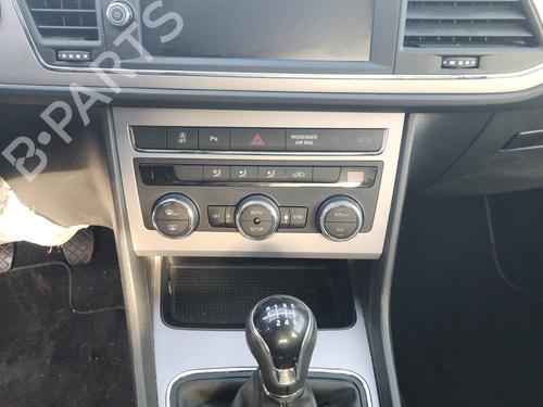 Left front seat SEAT LEON (5F1) 1.0 TSI | BP38547318C15 - Image 10