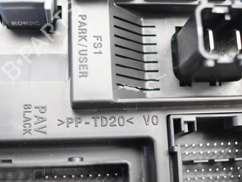 Fuse box PEUGEOT 308 SW II (LC_, LJ_, LR_, LX_, L4_) 1.2 THP 130 | BP18176242E1 