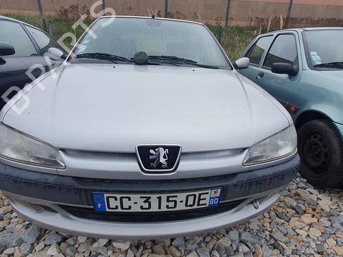 Right headlight PEUGEOT 306 Hatchback (7A, 7C, N3, N5) 1.8 16V | BP23901396C29 