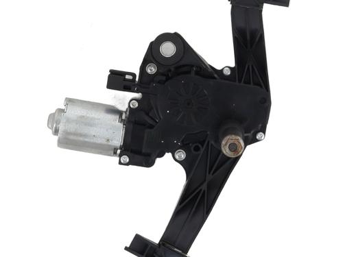 Used Rear wiper motor Rear wiper motor OPEL CORSA E (X15) 1.3 CDTI (08, 68) (95 hp) 28334952 28334952