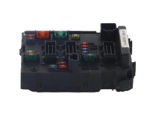 Fuse box PEUGEOT 406 (8B) 2.0 HDI 90 | BP30701839E1