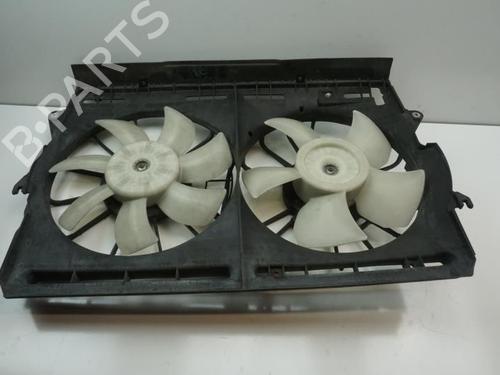 Used Radiator fan TOYOTA COROLLA Verso (ZER_, ZZE12_, R1_) 2.2 D-4D (AUR10_, AUR10R) (136 hp) 22071654