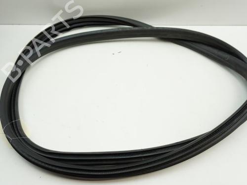 Used Rubber door seal RENAULT CLIO IV (BH_) 1.5 dCi 90 (90 hp) 18174630