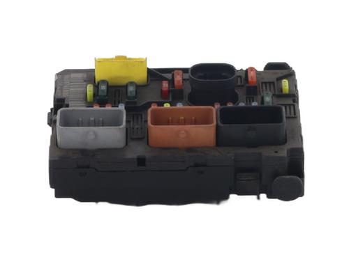 Used Fuse box Fuse box PEUGEOT 307 (3A/C) 1.6 HDi (90 hp) 27545071 27545071