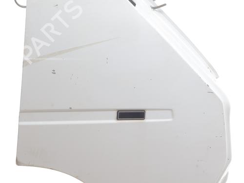 Used Right front fenders RENAULT TRAFIC Van (T_, P_, V_) 1.9 D (60 hp) 32298684