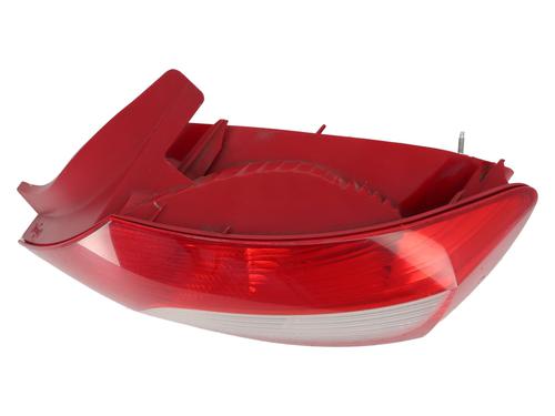 Used Right taillight Right taillight PEUGEOT 407 (6D_) 1.6 HDi 110 (6D9HZC, 6D9HYC) (109 hp) 19731074 19731074