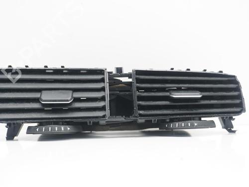 Used Air vent Air vent VW GOLF VII (5G1, BQ1, BE1, BE2) 2.0 GTI (220 hp) 18171229 18171229